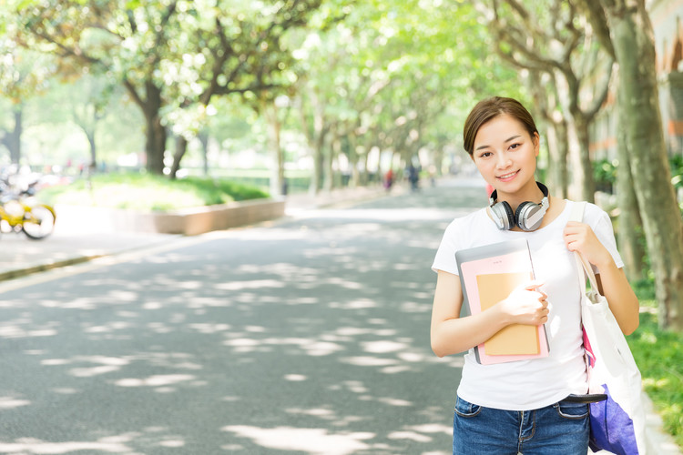 四川省宜宾市工业职业技术学校好不好，学校怎么样？