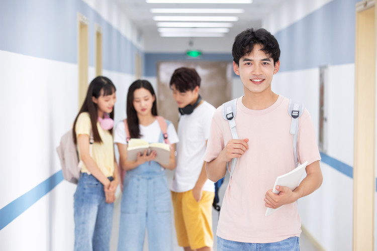 重庆电竞专业职校_重庆有哪些电竞职高学校