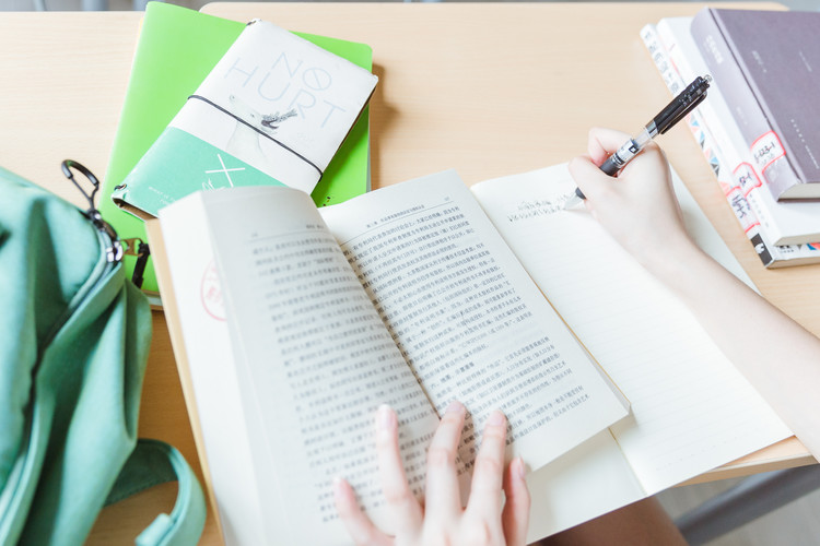 四川希望汽车技师学院的学生可以生学吗